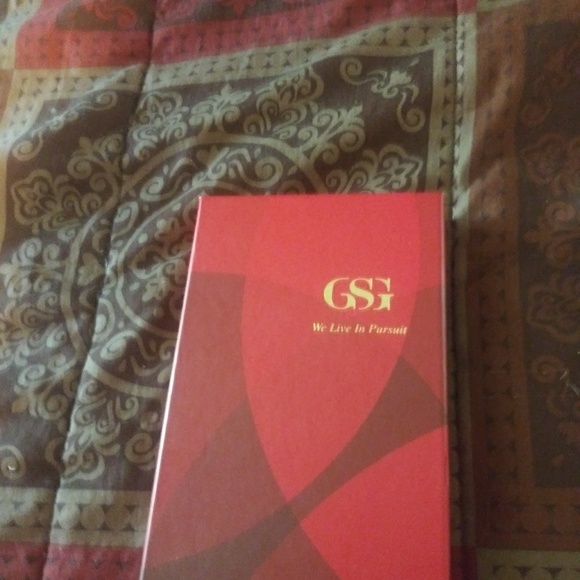 Gloves - Picture 3 of 3